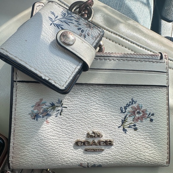 Coach Handbags - Coach Floral Zip Wallet